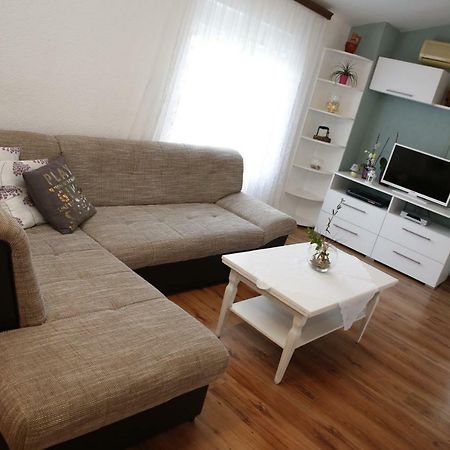 Apartment Leonora Vodice Kültér fotó