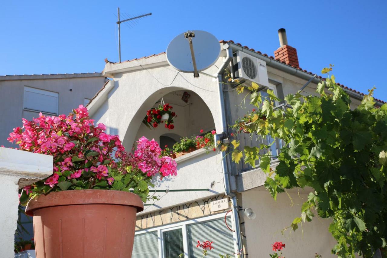 Apartment Leonora Vodice Kültér fotó